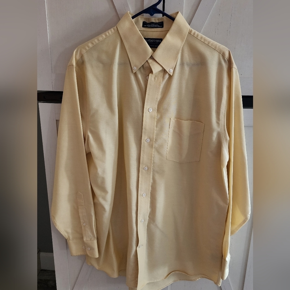 Stafford Men's Button Down Shirt - Cream